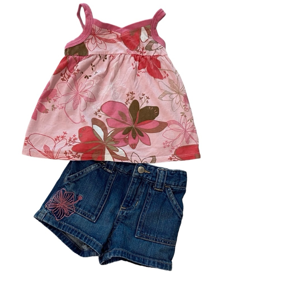 Girls | 2T | Old Navy | Summer Spaghetti Strap Top w/Denim Shorts to match.